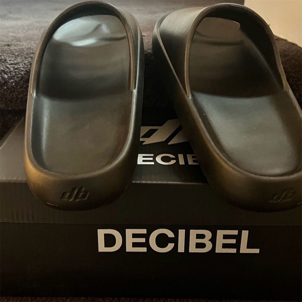 Decibel Slide Black Unisex Sandals Size 10 Casual Beach Wear - Picture 4 of 6